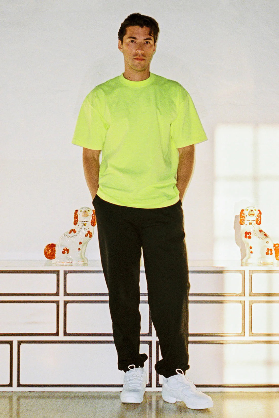 GARMENT DYE CREW NECK T-SHIRT | 1801NEON